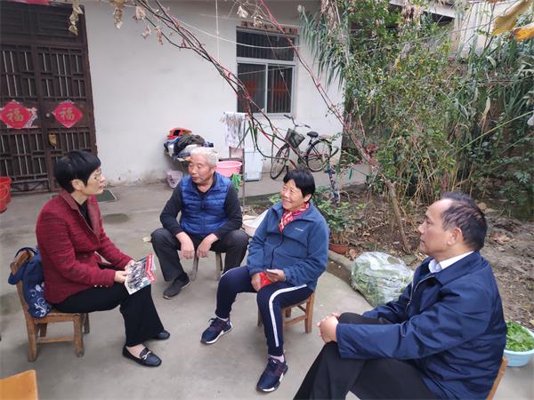 孟毅眷属.jpg
