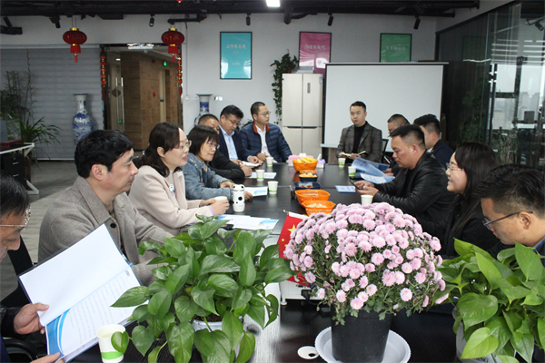 2022.11.15民革阜阳市委会、颍州区支部联合开展“优化营商环境”专题调研活动.JPG